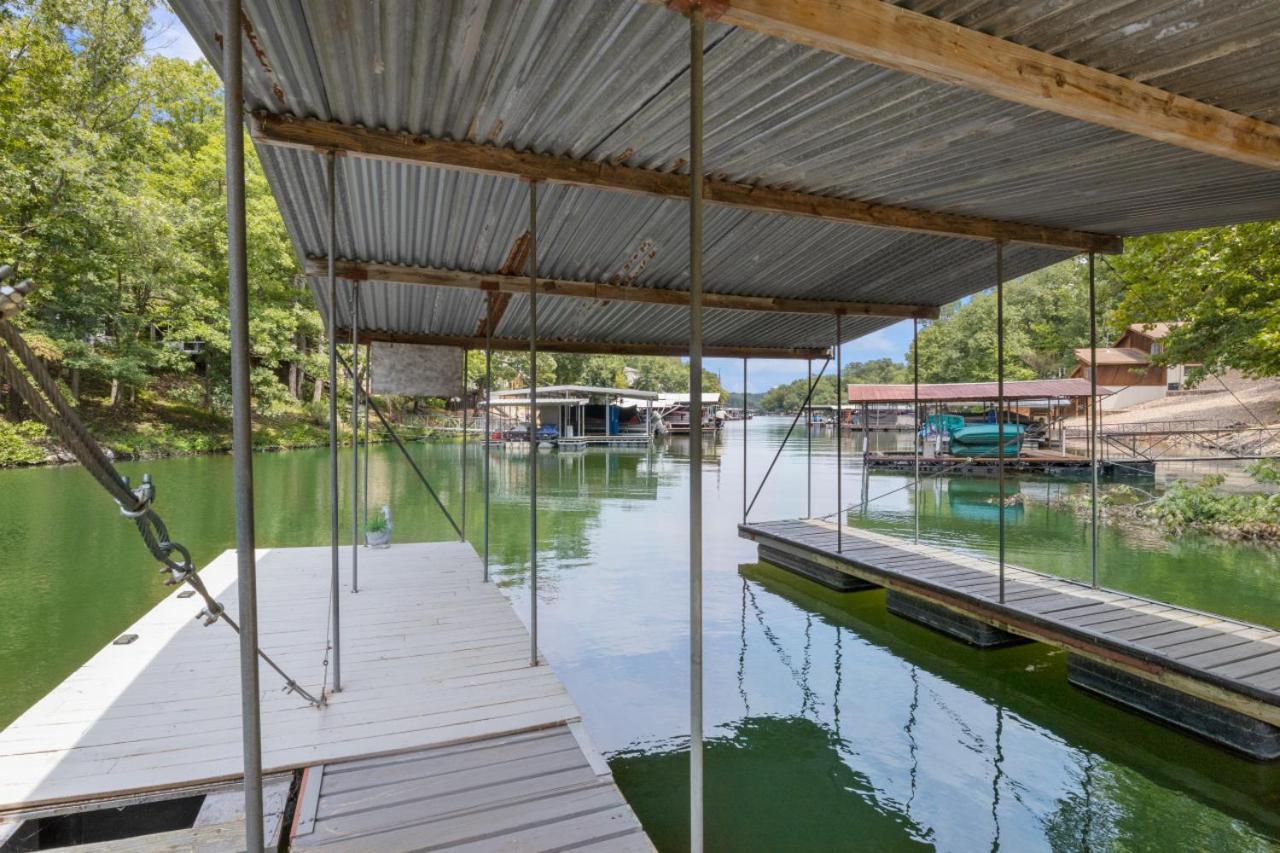Rock Hollow Retreat, Dock, Firepit Camdenton Exterior photo